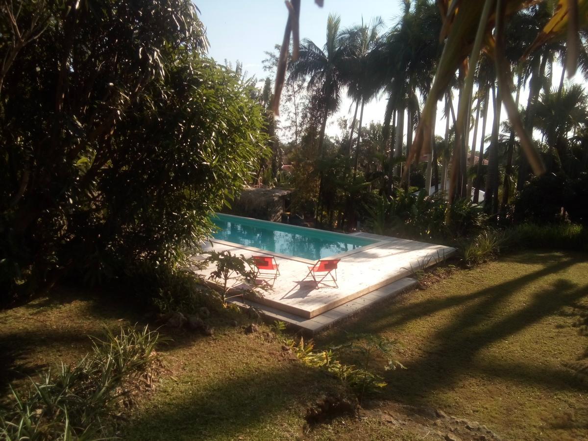 Poivre Et Citronnelle Bed & Breakfast Saint-Andre Luaran gambar